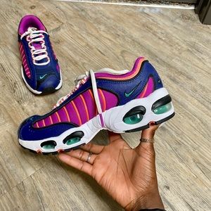 Nike Air Max Shoes Like New